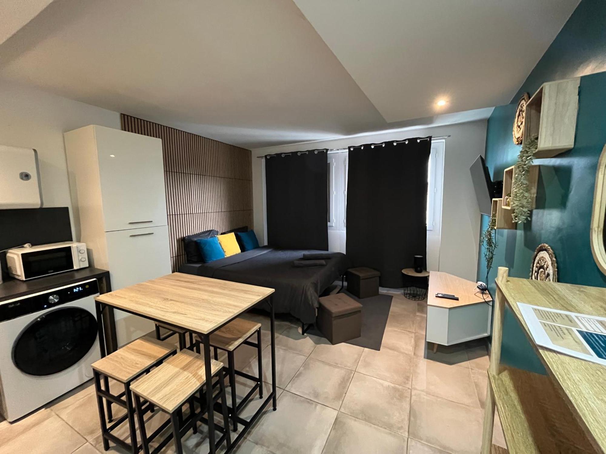 Studio Confortable Avec Balcon วีเนิฟ-โซร์-ล็อต ภายนอก รูปภาพ